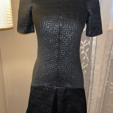 Eksklusiv fransk kjole , Paris . Størrelse 36 S