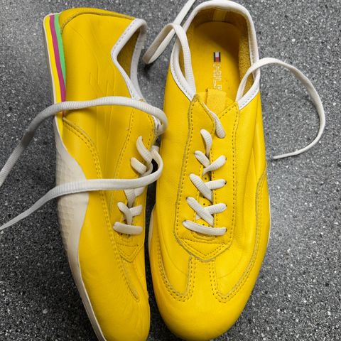 Vintage sneakers, 38