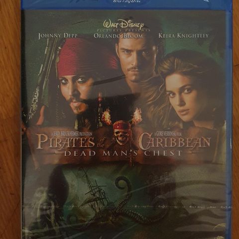 PIRATES OF THE CARABBEAN Dead man's chest