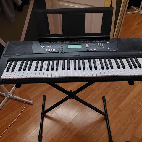 Yamaha EZ-220