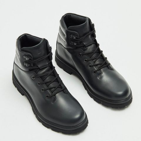 ÜBR Black Storm Boot