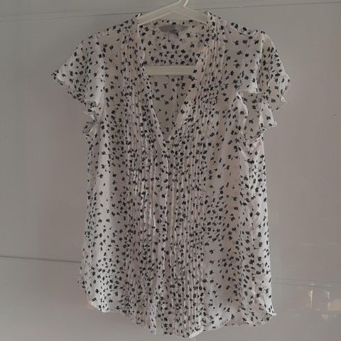 H&M sommer T-skjorte, bluse med blader str S / M