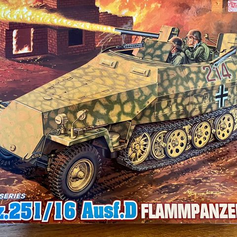 1/35 Sd.Kfz 251/16 Ausf.D Flammpanzer (Dragon)