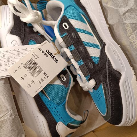 Adidas 38,5