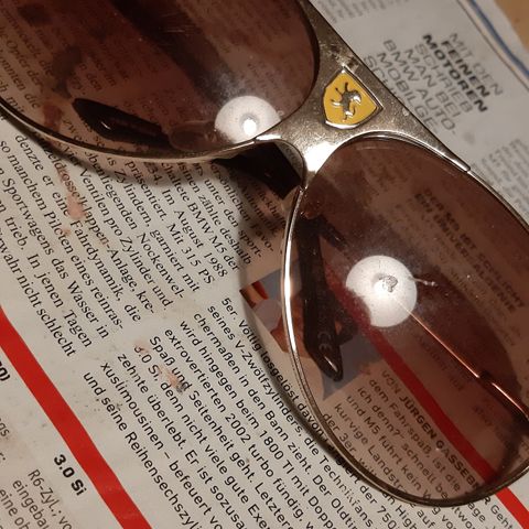 Ferrari brille