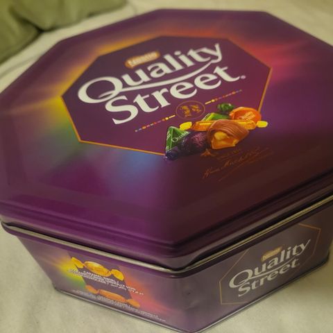 Sjokolade boks Quality Street chocolate box