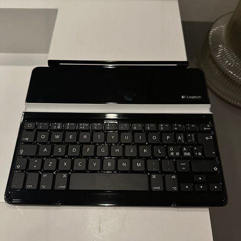 Logitech iPad tastatur