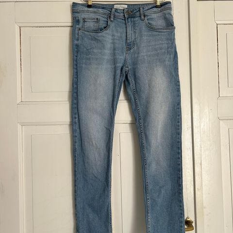 Pier One  jeans til ungdom/ mann W32 L 34. Sender m/ posten:)