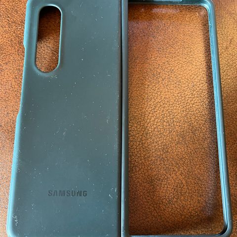 Samsung Fold 3 brettbart