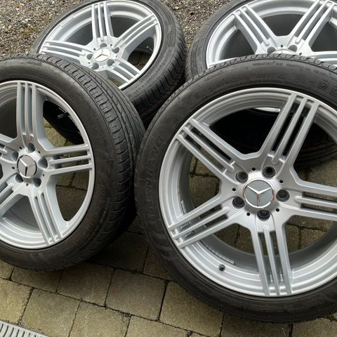 18” Mercedes benz felger med sommerdekk