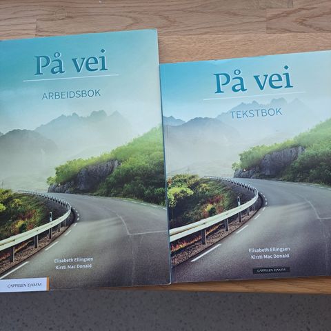 Pa vei (Norwegian course Textbook and Workbook)