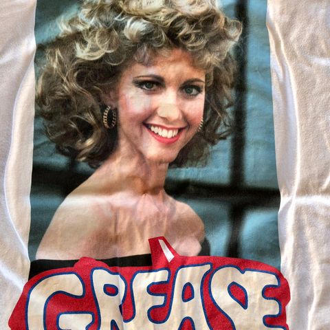 Nattkjole med Grease / Olivia Newton-John