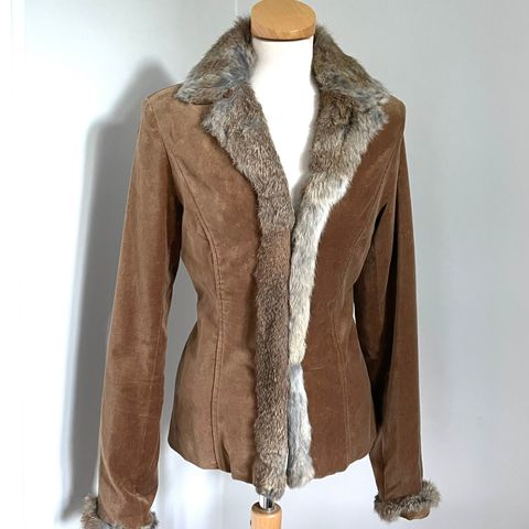 Innsvinget vintage jakke fra 90-2000 tallet Y2K (Str M)