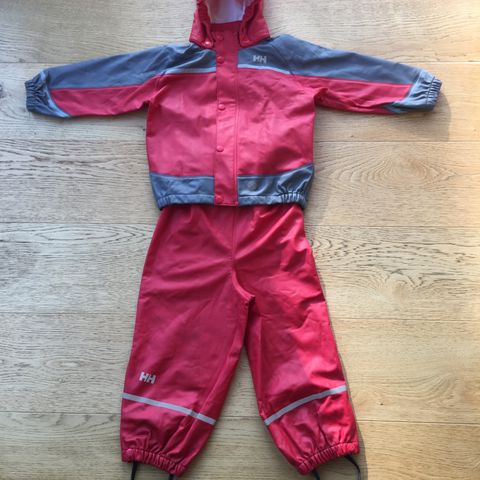 Helly Hansen regnsett str 98 (Kan hjelp med levering)