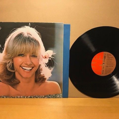 Vinyl, Olivia Newton-John, Making a good thing better, EMC3192