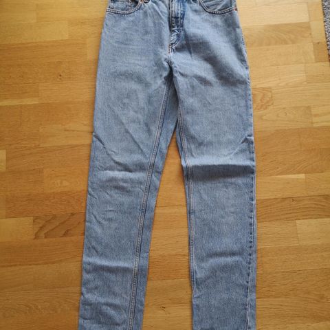 Monki Kimomo jeans str 27