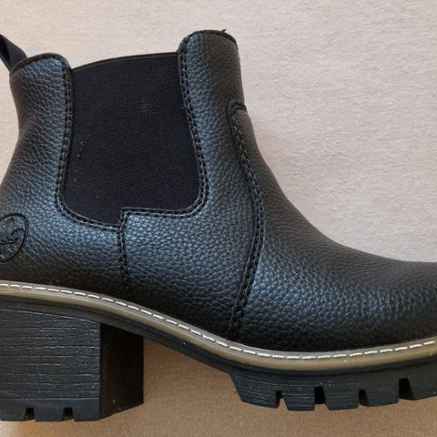 Rieker boots/ støvletter foret str.39 selges kr 450