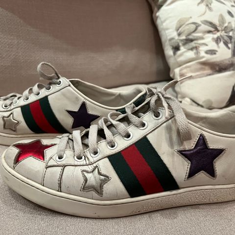 Gucci Ace star sneakers str 39 vurderes solgt