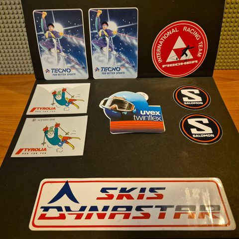 Ski relaterte Klistremerker fra 80 tallet. Salomon, Fisher, Dynastar, Tyrolia,