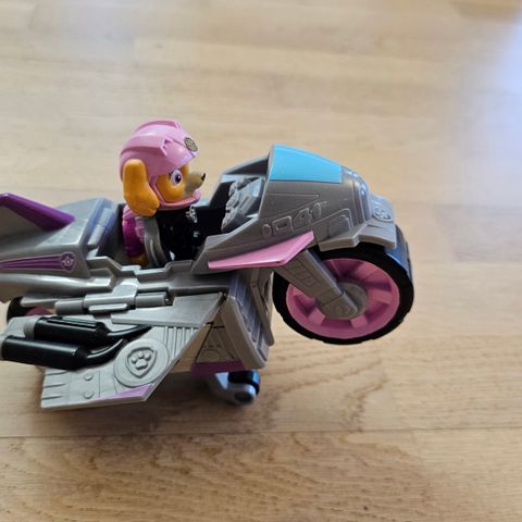 Paw Patrol Moto Pups Deluxe Skye