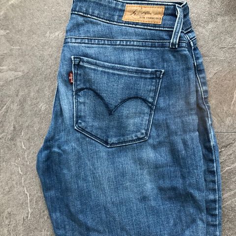 Levis - demi curve skinny str 26