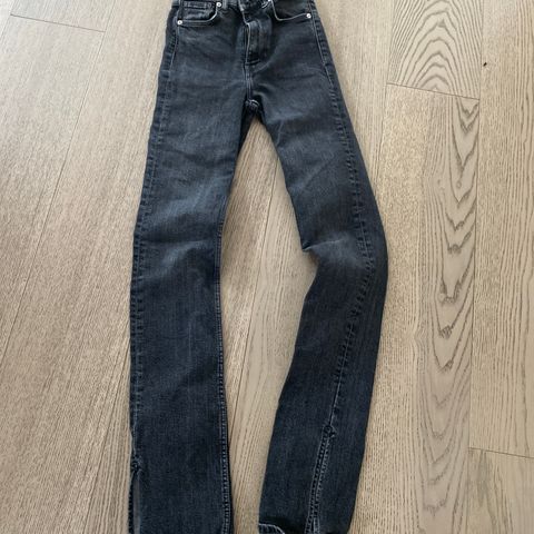 Zara jeans rette ben med Split