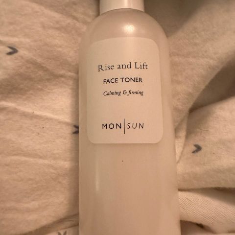 Face toner fra mon sun