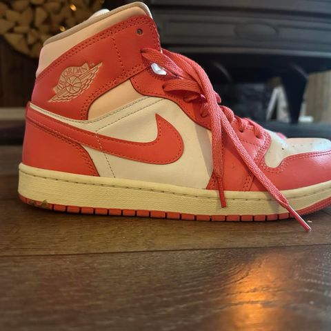 Nike air Jordan 1 mid