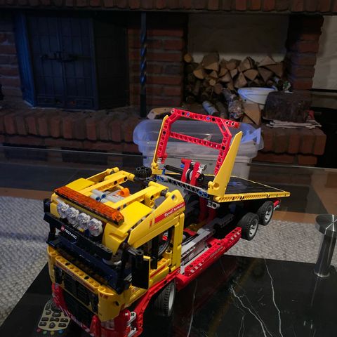 Lego Technic 8109 Flatbed Truck