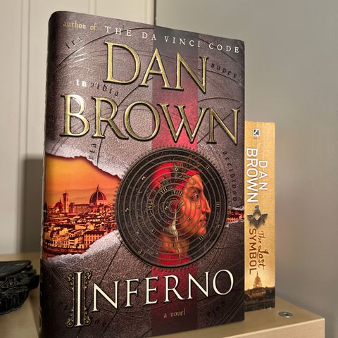 Dan Brown Inferno hard cover bok