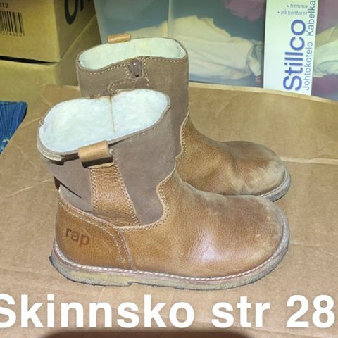 Skinnsko barn str 28