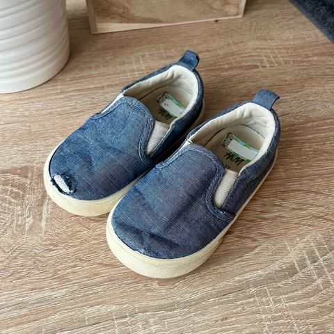 Slippers 22