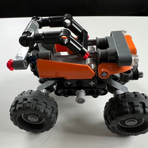 Lego Technic (42001) miniterrengbil