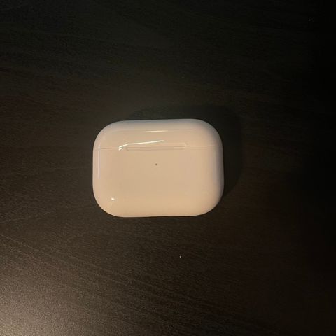 AirPods Pro Charging Case (2nd generation)