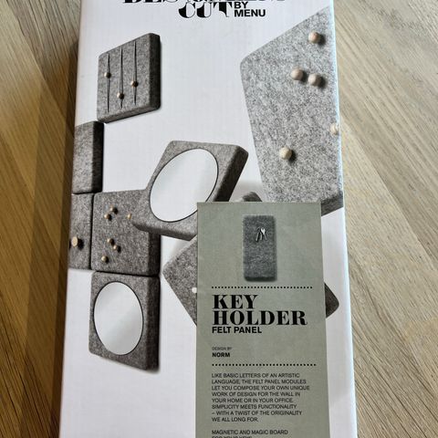 DESIGNER'S CUT by MENU: Key holder felt panel (dansk design)
