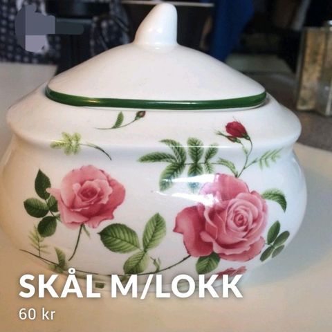 FIN SØT LITEN SKÅL MED BLOMSTERMOTIV