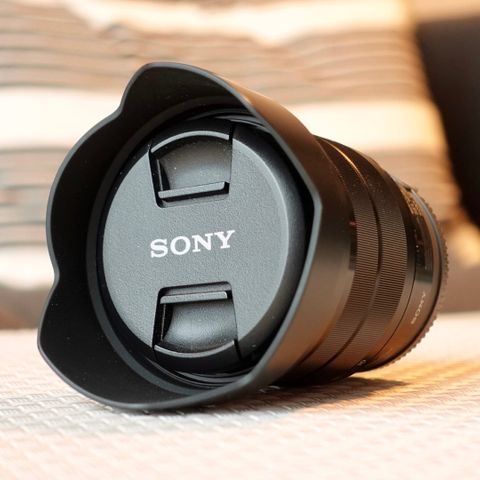 Sony E 10-18mm F4 f/4 OSS
