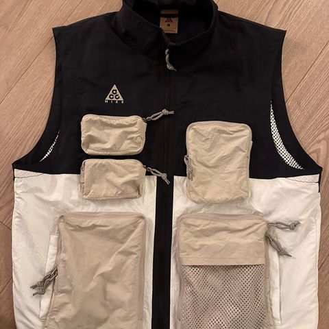 Nike ACG Vest