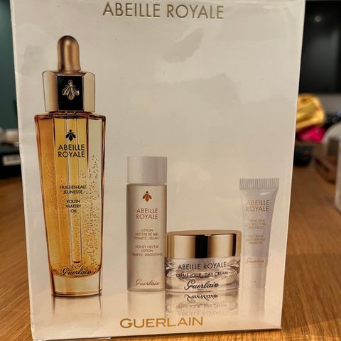 Guerlain Abeille Royale set ikke åpnet (4 produkter til sammen)