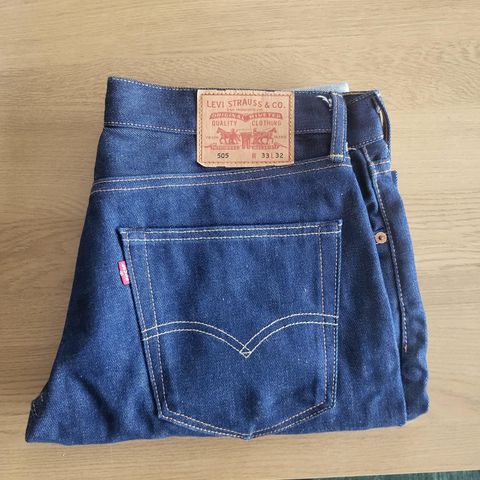 Levis 505 W33 L33