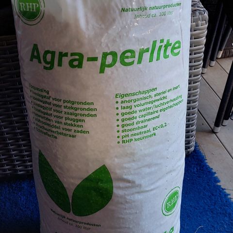 Perlite 100 liter Grade 3