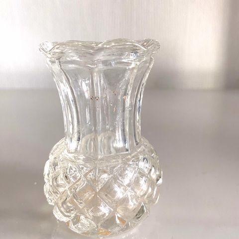 Miniatyr vase i glass