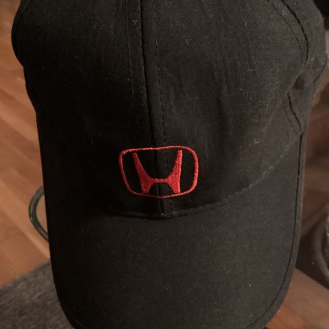 Hyundai Caps