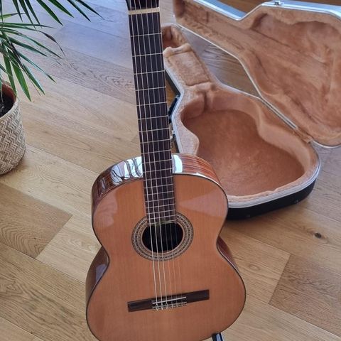 Klassisk gitar med kasse, Antonio Lorca model 14