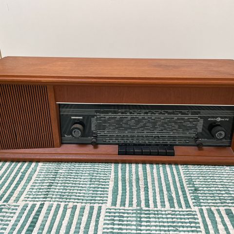 retro radio