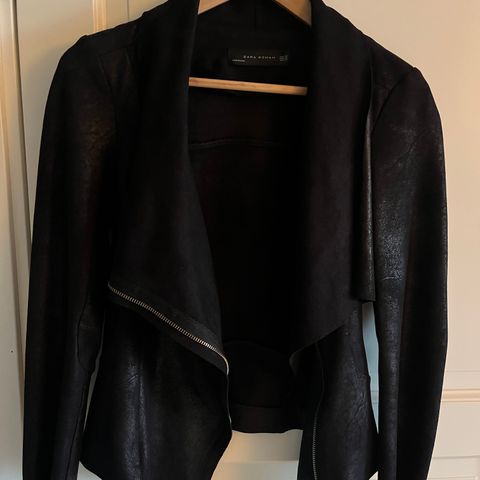 Zara jakke / blazer str. XS, imitert skinn