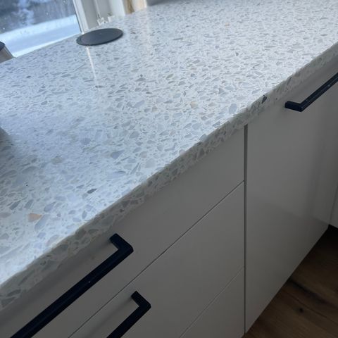 Terrazzo carrara marmor benkeplate