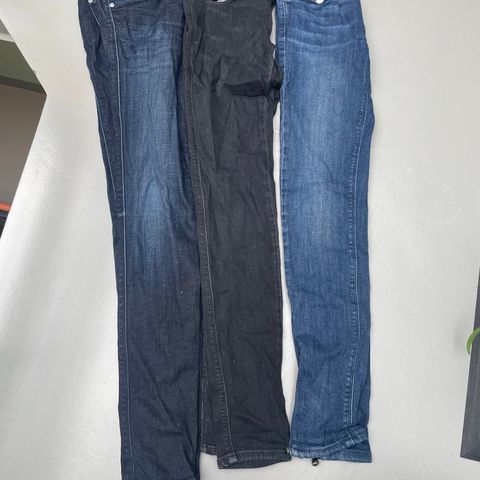 3 X Genetic  denim selges