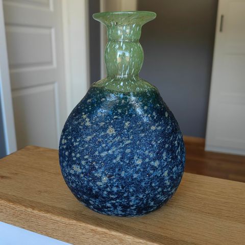 Vintage kunstglass vase. Milan Vobruba.