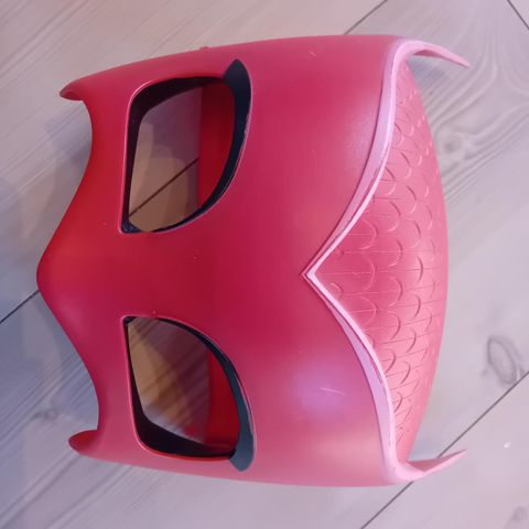 Ugline maske